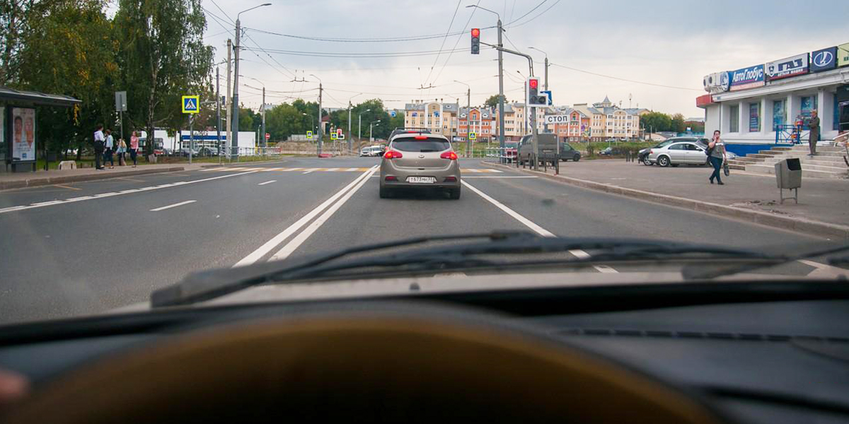 «Все едем прямо». Женский взгляд на новую дорожную разметку