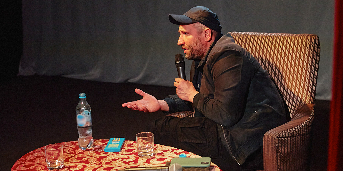 Кинорежиссер Юрий Быков рассуждал во Владимире о поиске «трещин» и «теории кирпича»