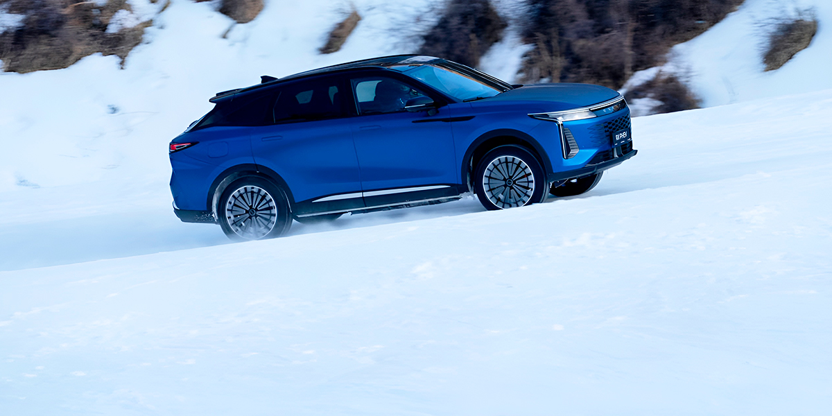 Вертикальный предел: как гибридный EXEED RX PHEV прошел испытание высотой