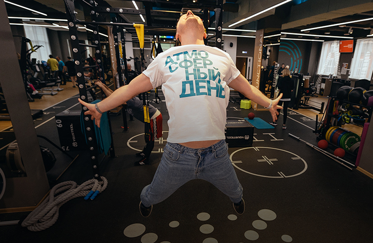 Биохакинг и жизнь после ста лет: эксперты раскрыли секреты долголетия