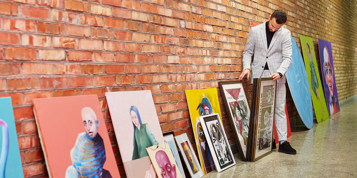 Интервенция в бизнес-центр, или Как современное искусство вышло за пределы «Флигеля»