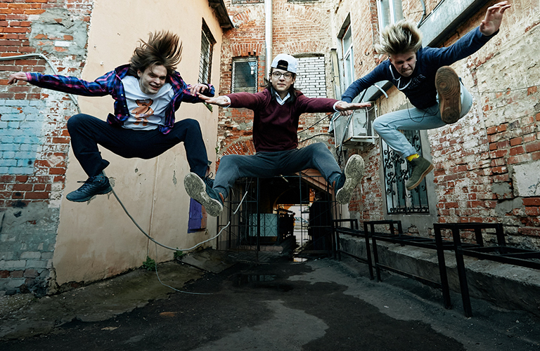 «Лицом к лицу»: несерьёзный разговор с Pizza Delivery Boyz о возвращении после затишья