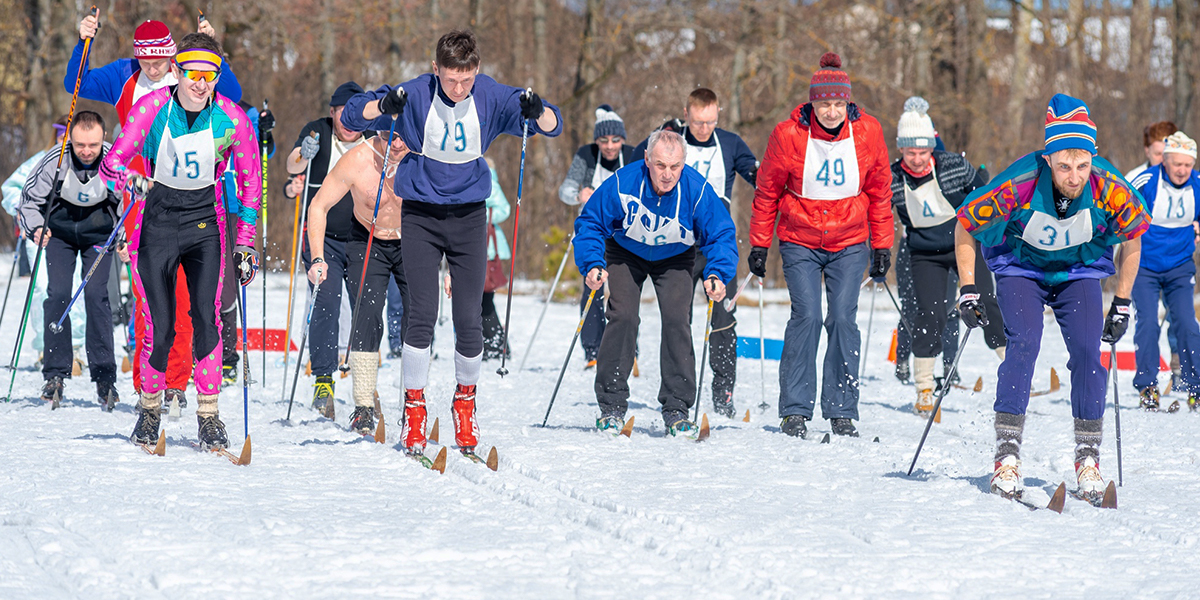 Лыжный сезон во Владимире завершился ретро-гонкой в духе Советского Союза