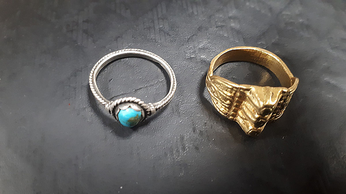 Гид Денис Лапин провел необычную экскурсию по Суздалю. Он показал журналисту “Ключ-Медиа” загадочные провалы, тайные подземелья и древние вещи, найденные местными жителями