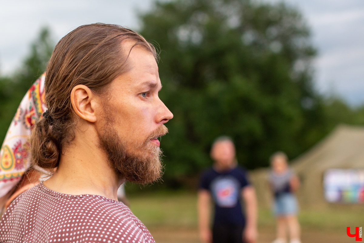 4 и 5 августа в Загородном парке на берегу озера Глубокое прошел фестиваль Спорта и здорового образа жизни. Он собрал больше 500 участников из разных городов