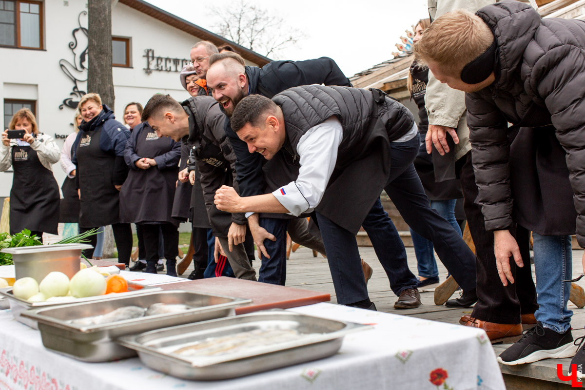 Новый ресторан «Лепота» с самой большой жаровней в Суздале жарит, парит и коптит все виды мяса