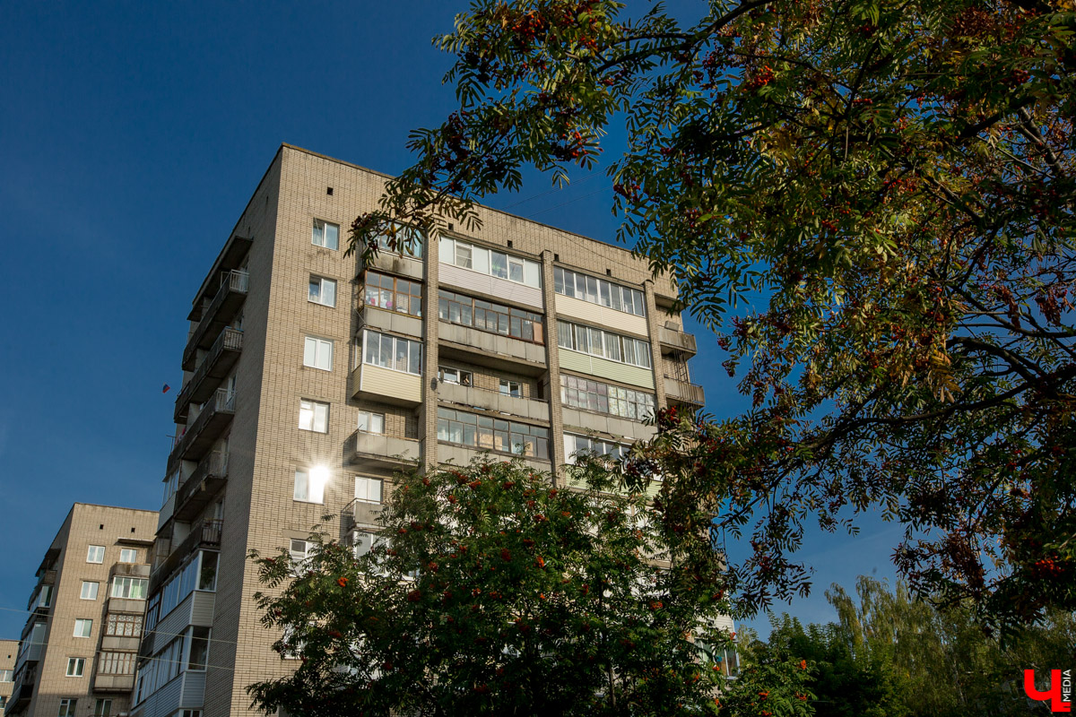 Прогулка по улице Растопчина с владимирцем Евгением Хроминым. История района, воспоминания из детства и культовые места