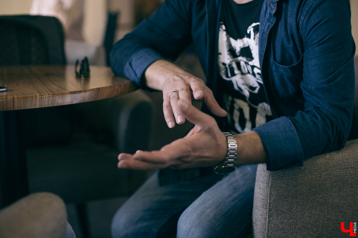 Юрий Круценко рассказывает о том, как попасть в кино, как вжиться в роль, и сколько на самом деле зарабатывают актеры