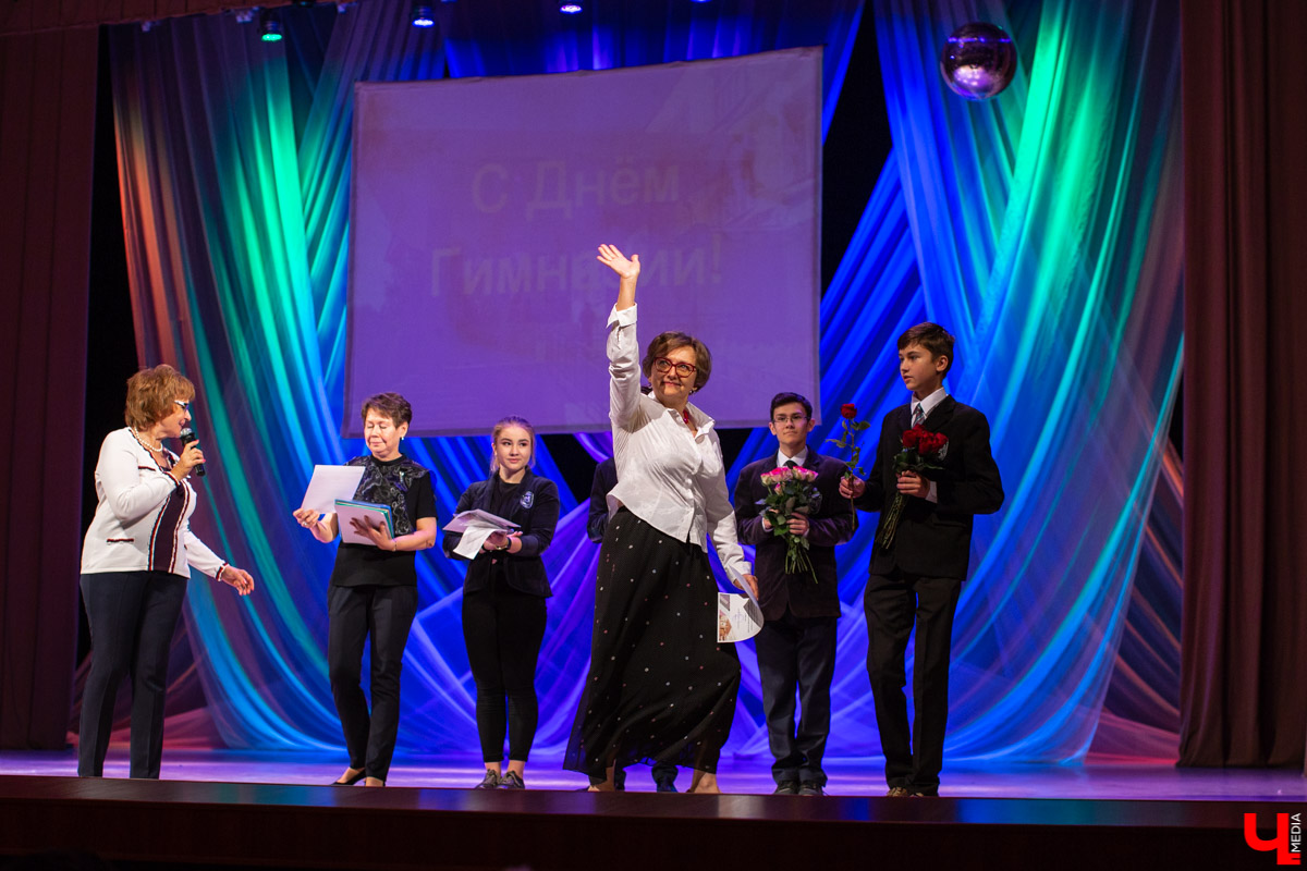 Профессия учителя. Что она скрывает в себе? Чтобы это узнать, мы заглянули во владимирскую гимназию № 23 и побеседовали с ее педагогами на всевозможные темы