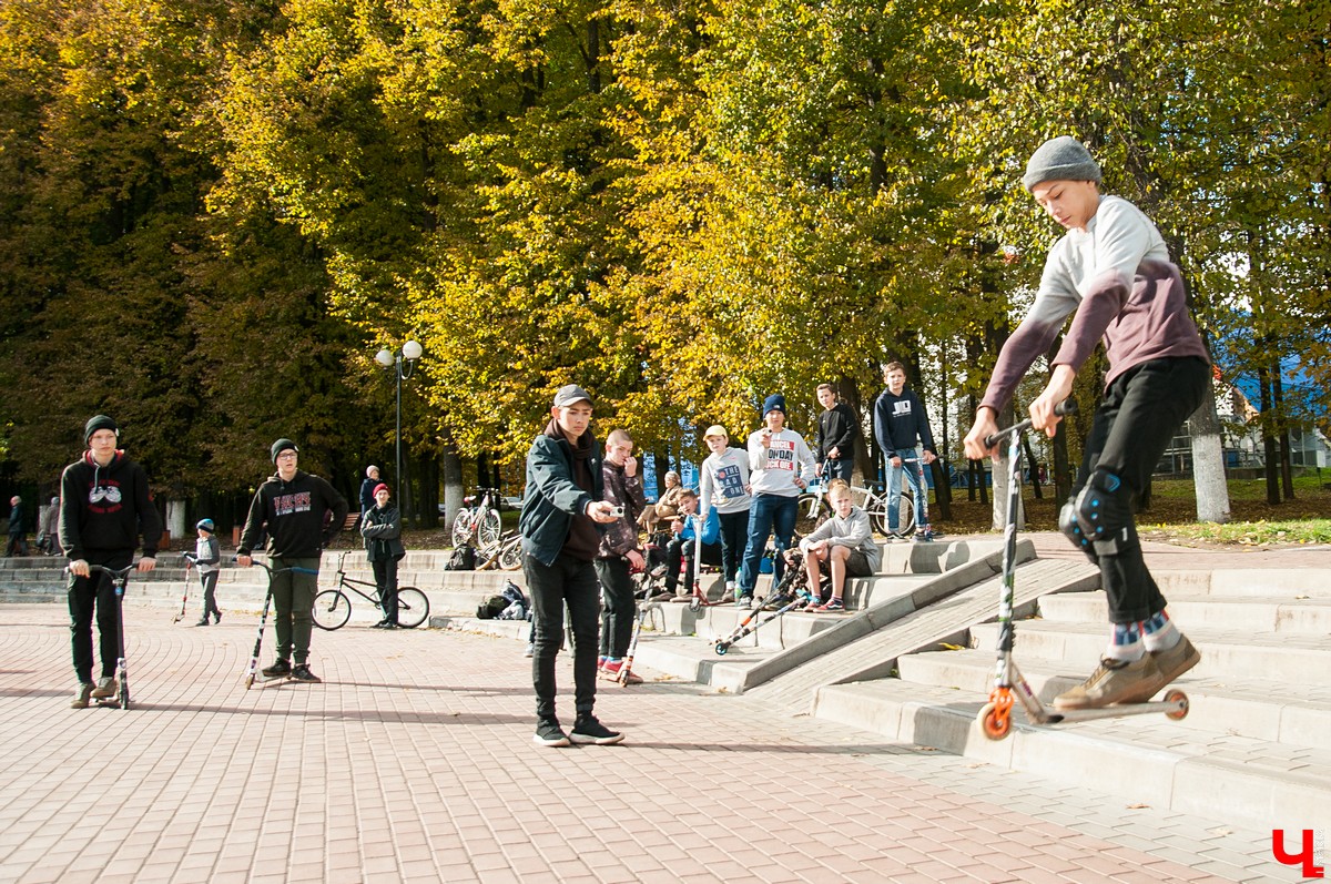 Опасные трюки на самокатах
