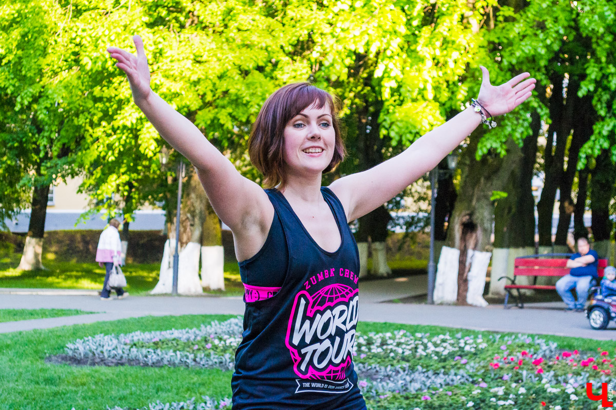 Зумба-фитнес в «Липках»: танцы на свежем воздухе