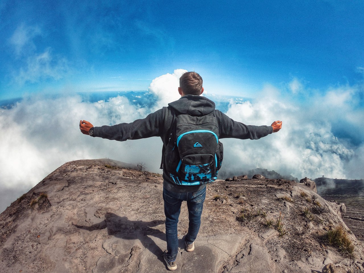 Валентин Пахомов