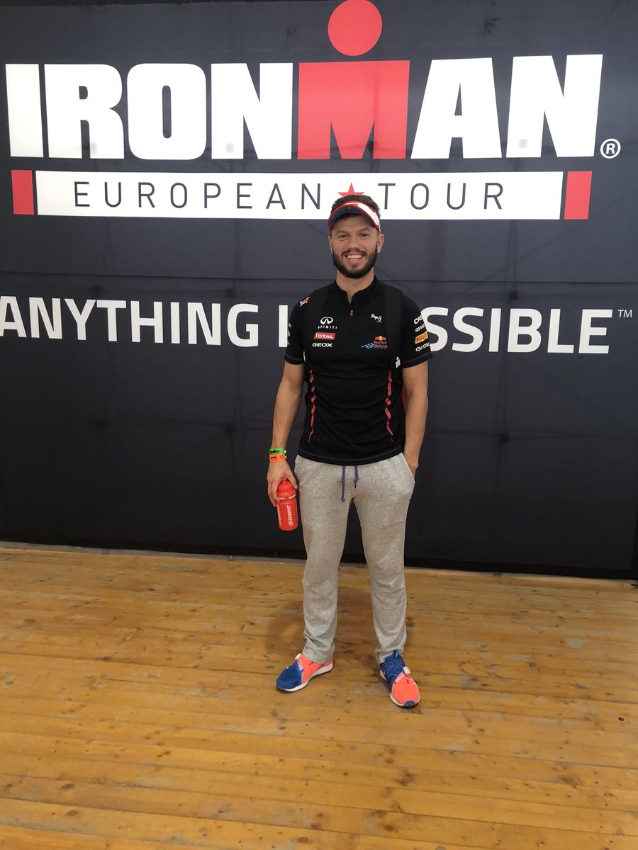 7 октября владимирский бизнесмен Дмитрий Рабоволик прошел всю дистанцию знаменитой серии соревнований по триатлону IronMan