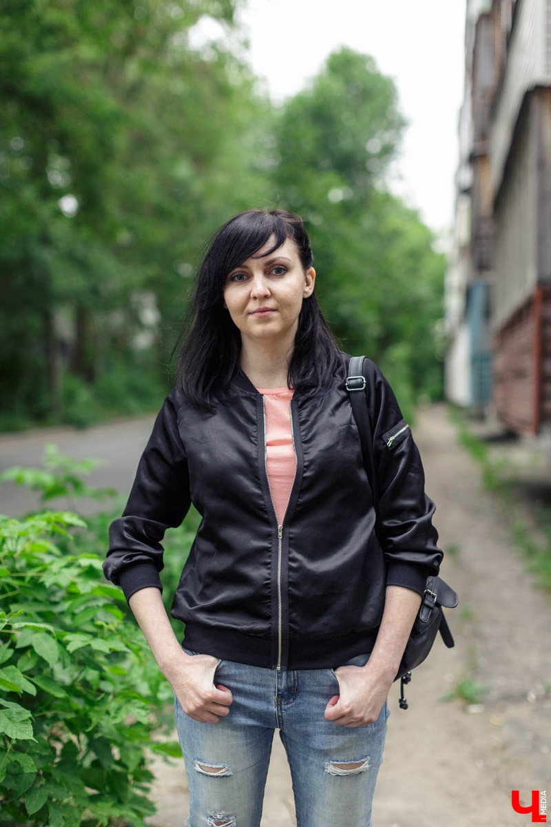 Корреспондент “Ключ-Медиа” прогулялась по улице Северной с двумя жительницами Владимира. Жена и мама малыша, а также не обремененная семейными обязательствами молодая девушка - обе высказали свою точку зрения о жизни в этом районе