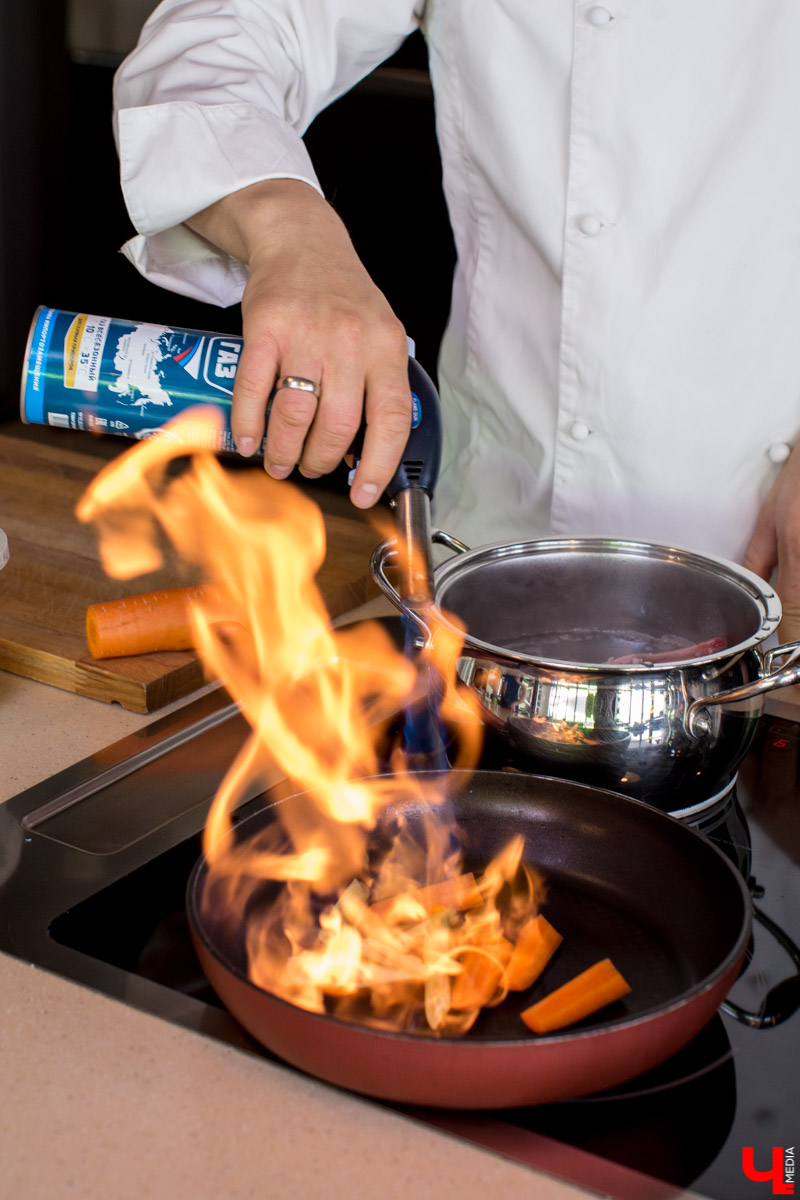 В кулинарном проекте “Ключ-Медиа” шеф Дмитрий Орловский откроет секреты правильного ризотто и научит готовить кролика