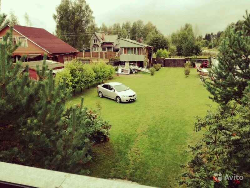 Снять дачу на лето: бассейн, лес, пруд, караси прилагаются