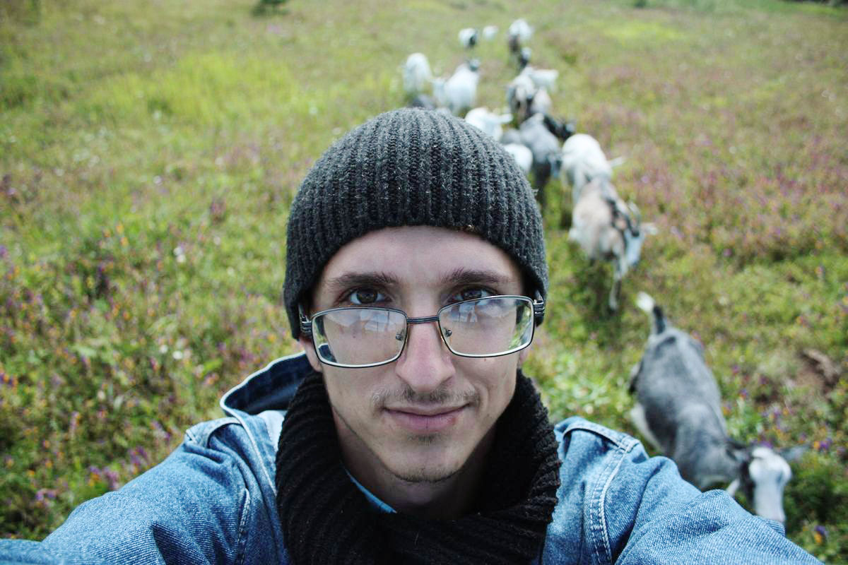 Андрей Максимов