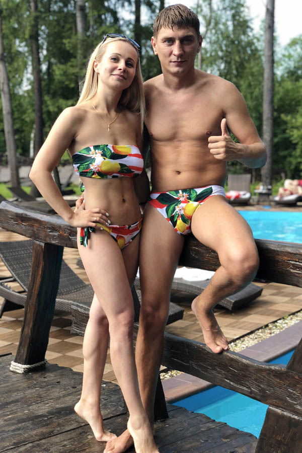 Владимирский дизайнер создает линию купальников для всей семьи “Mirobella”