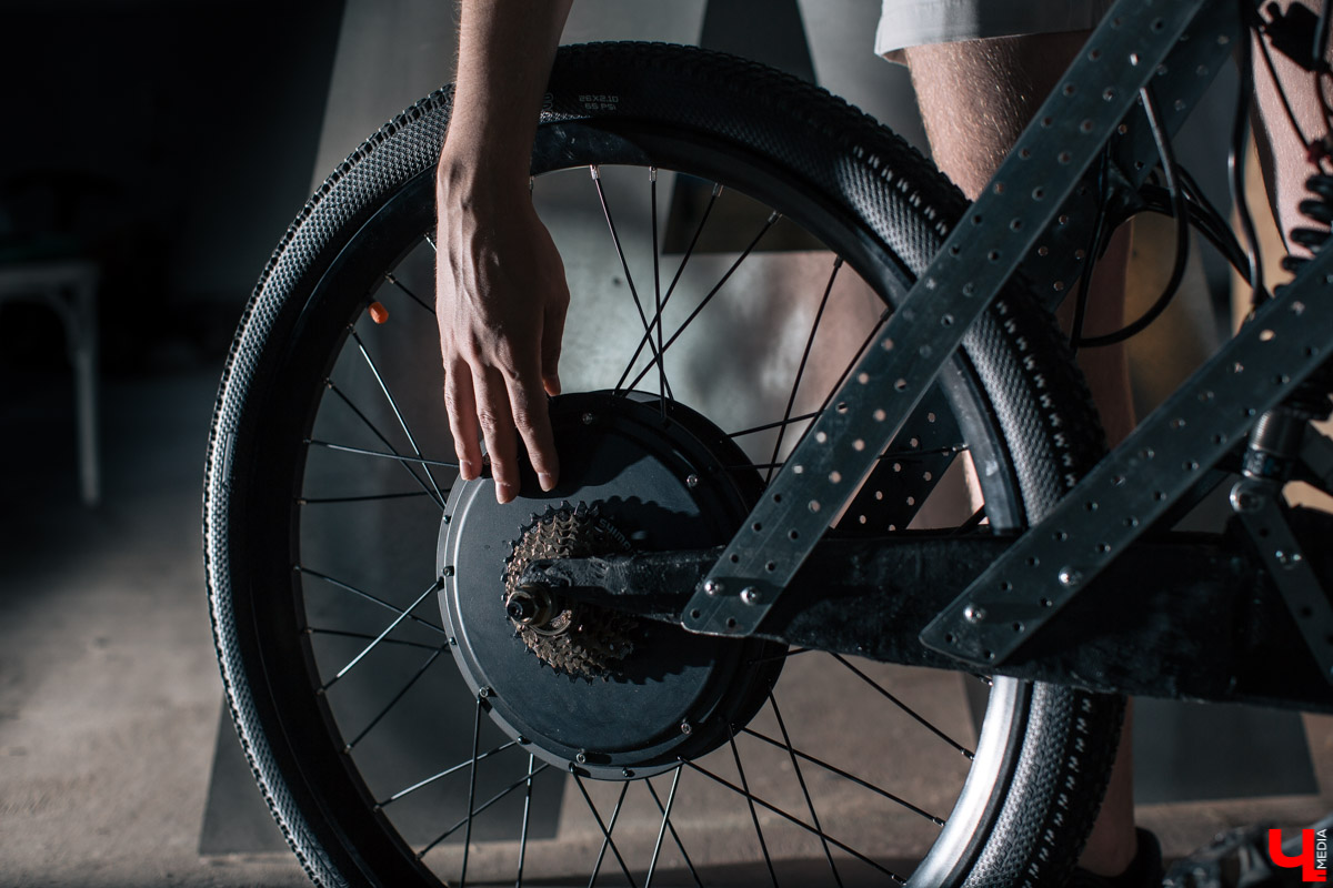 Команда владимирских изобретателей под руководством Константина Федосеева собрала 3D велосипед VBike. Теперь они планируют построить 3D принтер