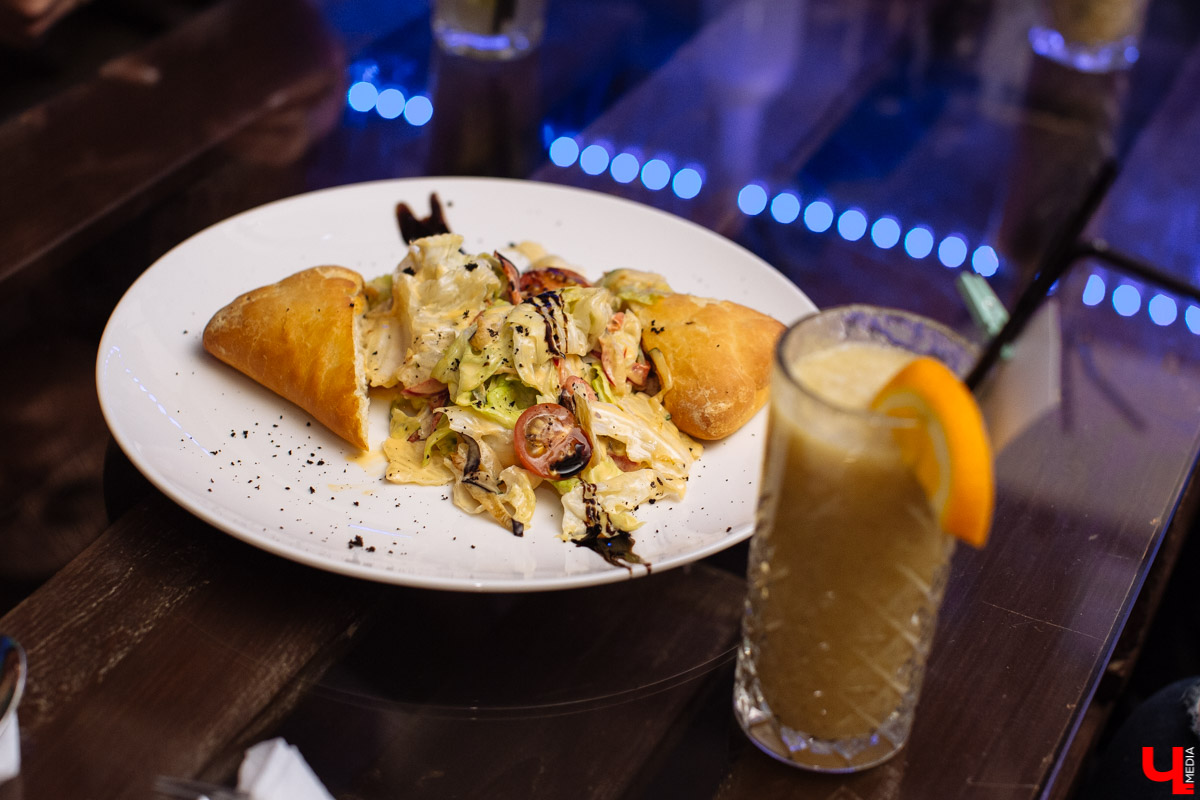 Инста-ужин в "Es. Co. Bar"