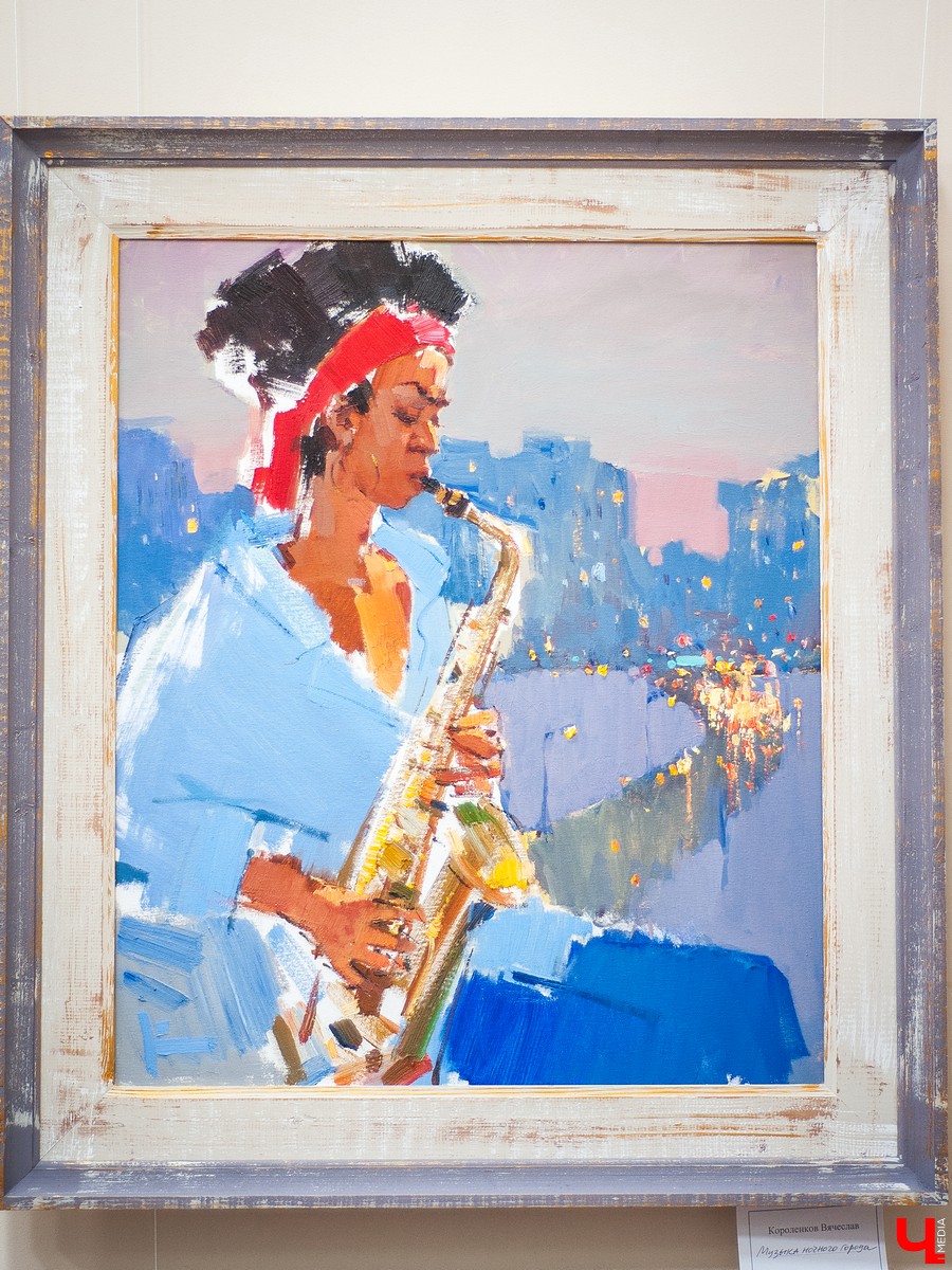 2 августа художник Вячеслав Короленков впервые представил свои работы во владимирском центре ИЗО. В экспозицию вошли пейзажи, натюрморты и чувственные портреты обнаженных красавиц