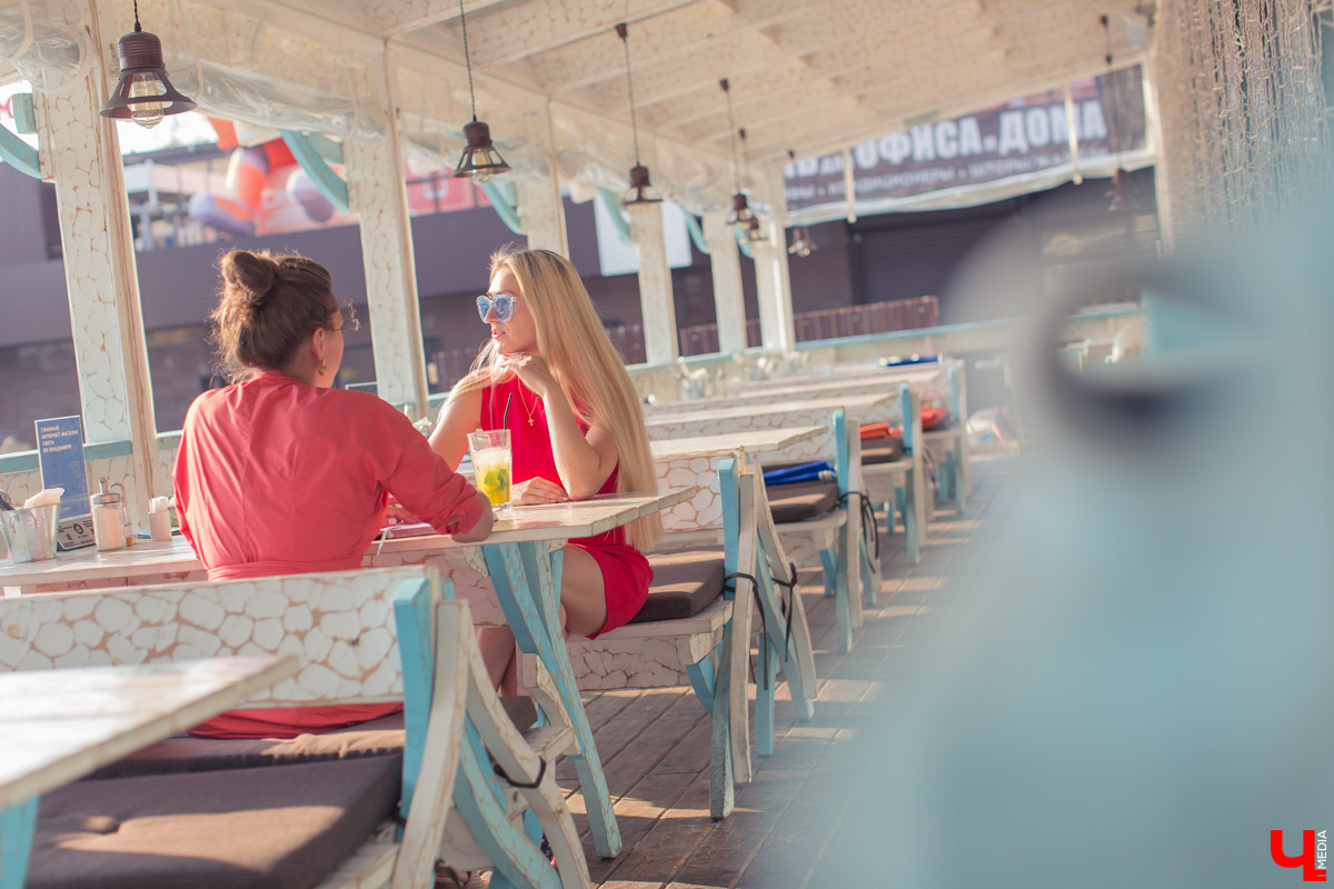 Владимирский дизайнер создает линию купальников для всей семьи “Mirobella”