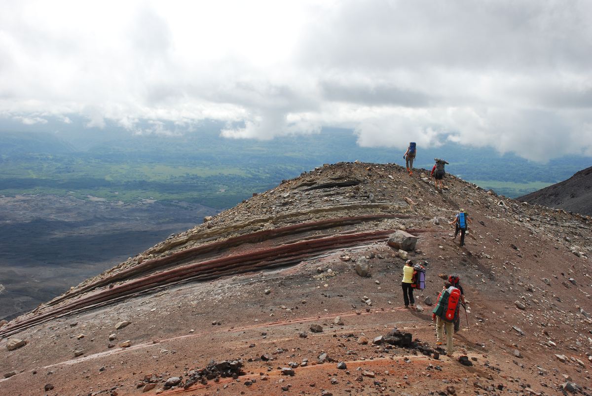 Владимирский фотограф Алексей Данилов совершил путешествие на Камчатку. Он поделился впечатлениями о своей поездке и дал советы, как подготовиться к путешествию на полуостров