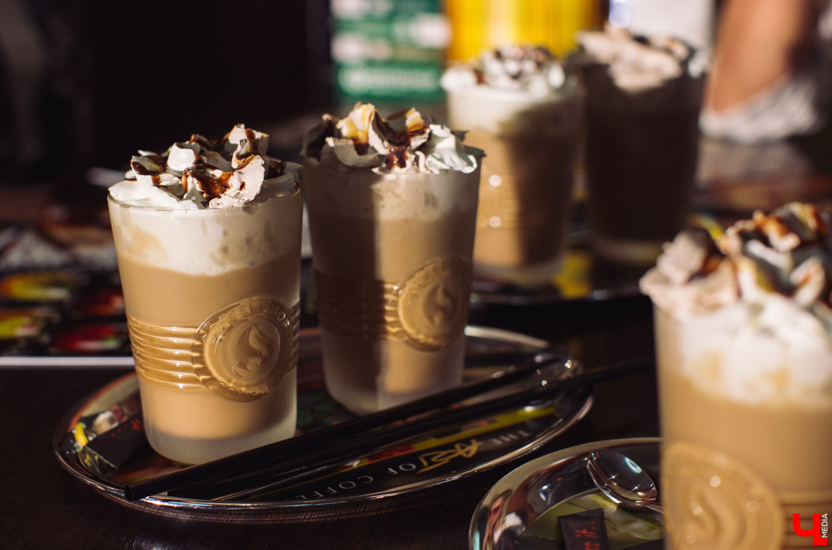 Блогеры из проекта “Инста-ужин” посетили кофейню COFFEESHOP COMPANY во Владимире и попробовали фирменные блюда