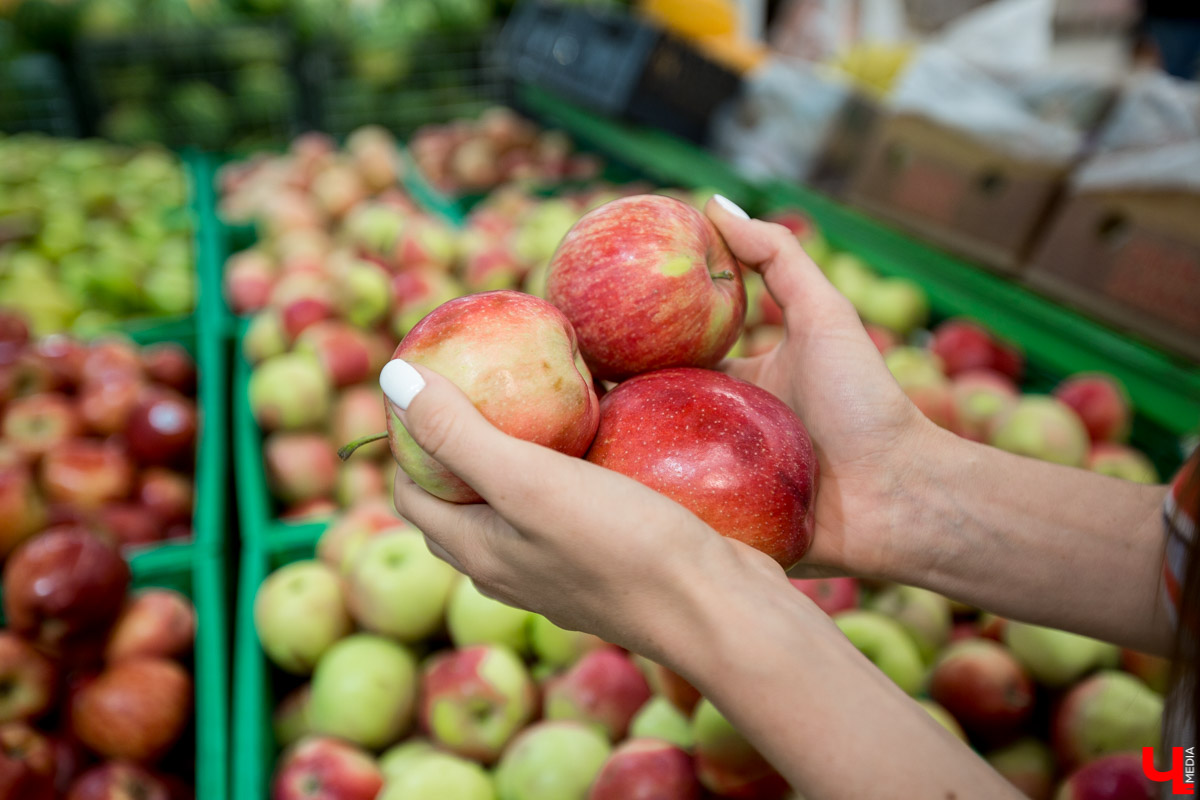 Шеф-повар Дмитрий Орловский приготовил для вегетарианки и марафонца Анны Гавриловой безглютеновый десерт