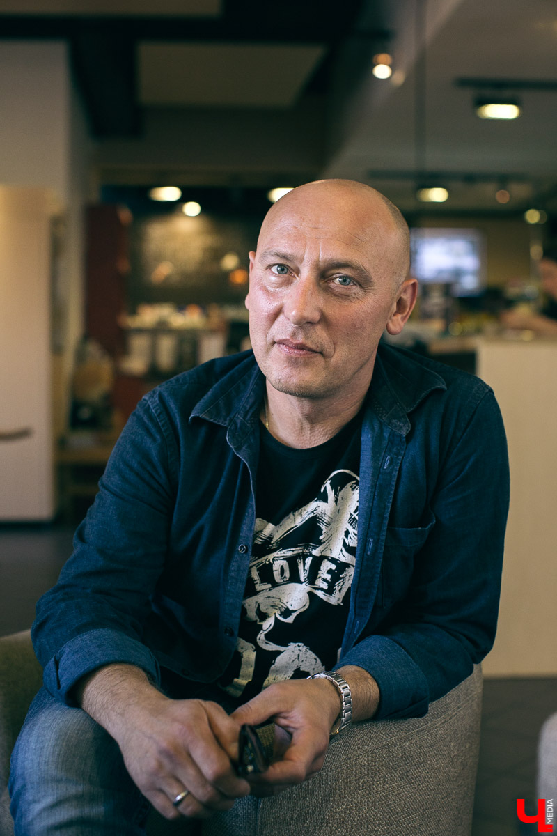 Юрий Круценко рассказывает о том, как попасть в кино, как вжиться в роль, и сколько на самом деле зарабатывают актеры