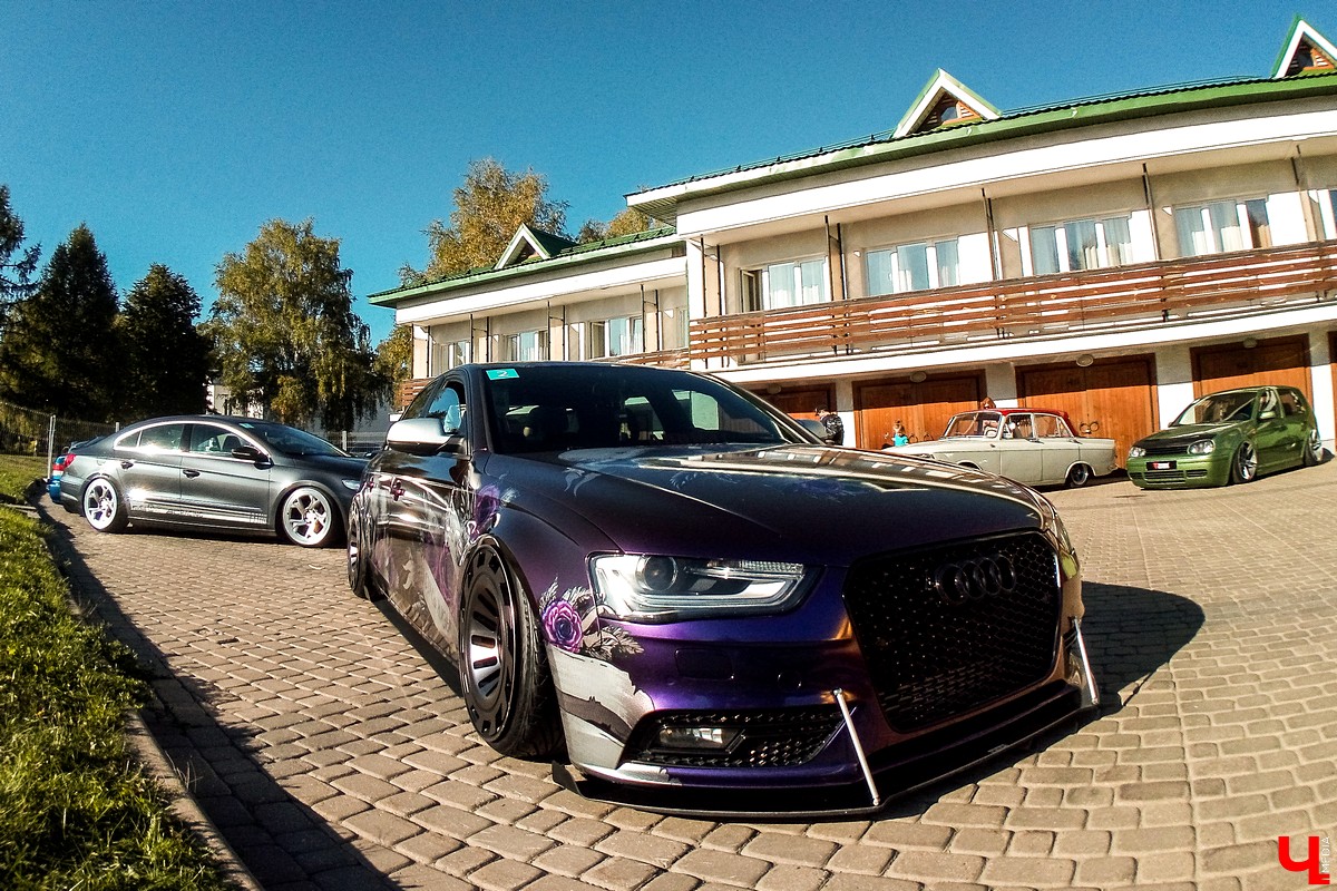 15 и 16 сентября в Суздале прошел фестиваль автомобильного тюнинга Tuning Car Awards. На него съехалось больше 100 машин со всей России