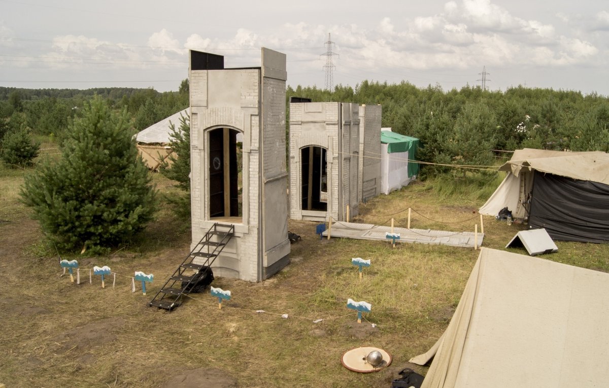 Владимирец Кирилл Николаенко уже 15 лет увлечен ролевыми играми. Что это такое? Чем интересно такое хобби? Насколько затратно? Обо всем этом наш земляк рассказал во время интервью