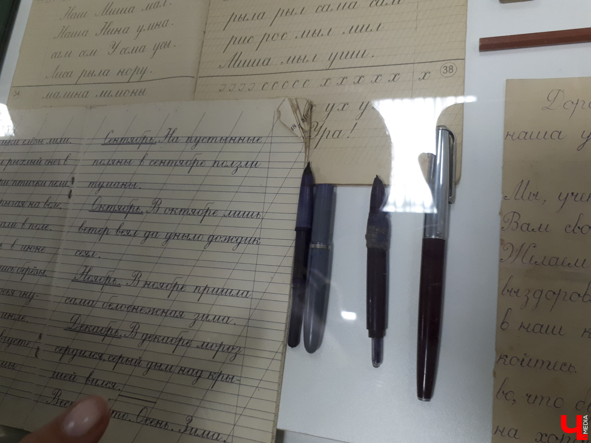 К началу нового учебного года 2018-2019 мы подготовили экскурс в историю владимирской системы образования. Чему учили 200 лет назад, что со временем менялось, и какими были школы в советские годы