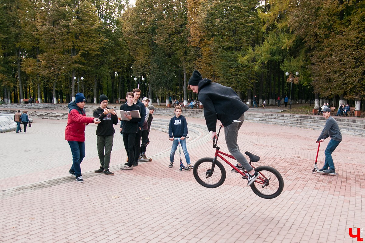 Трюки на велосипедах