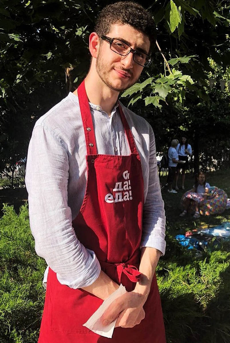 18 августа во Владимире прошёл фестиваль еды «Ресторанный день». В акции поучаствовало 23 однодневных ресторана и 2000 гостей