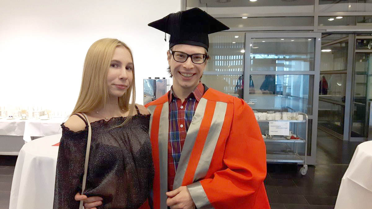 Владимирец Егор Дзюбенко живет в Германии и руководит научными исследованиями. В интервью биофизик рассказал о работе за границей и особенностях быта