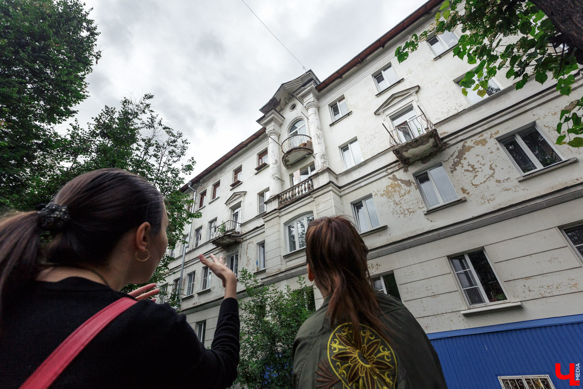 Корреспондент “Ключ-Медиа” прогулялась по улице Северной с двумя жительницами Владимира. Жена и мама малыша, а также не обремененная семейными обязательствами молодая девушка - обе высказали свою точку зрения о жизни в этом районе