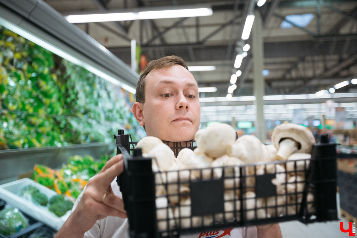 Готовим стейк стриплойн в студии Roulet вместе с шефом Дмитрием Орловским и диджеем Европы плюс Дмитрием Глазковым