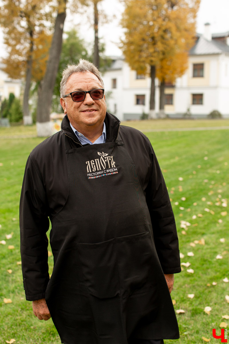 Новый ресторан «Лепота» с самой большой жаровней в Суздале жарит, парит и коптит все виды мяса