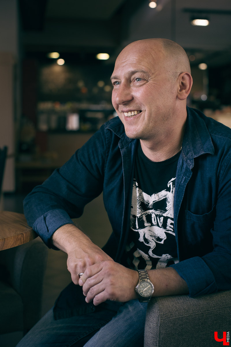 Юрий Круценко рассказывает о том, как попасть в кино, как вжиться в роль, и сколько на самом деле зарабатывают актеры