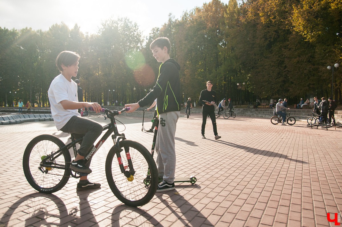 Трюки на велосипедах