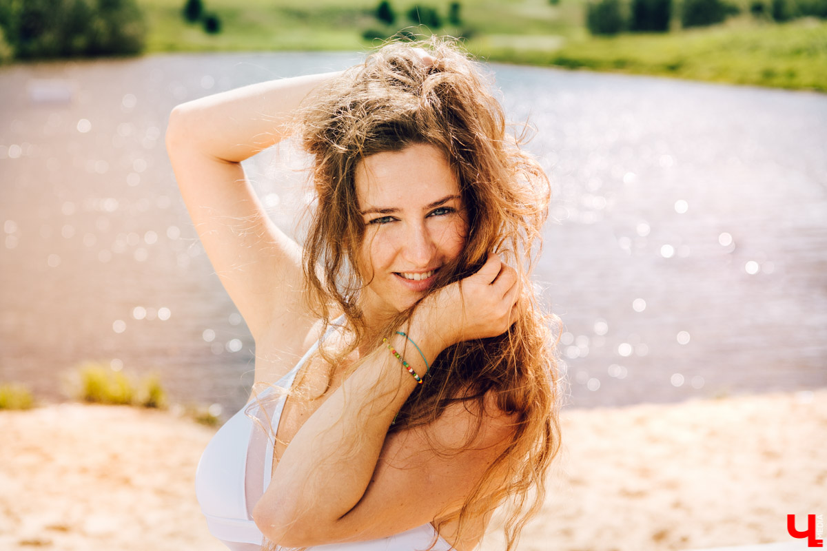 Гибкое тело: Аня Рябиничева разгоняет лето