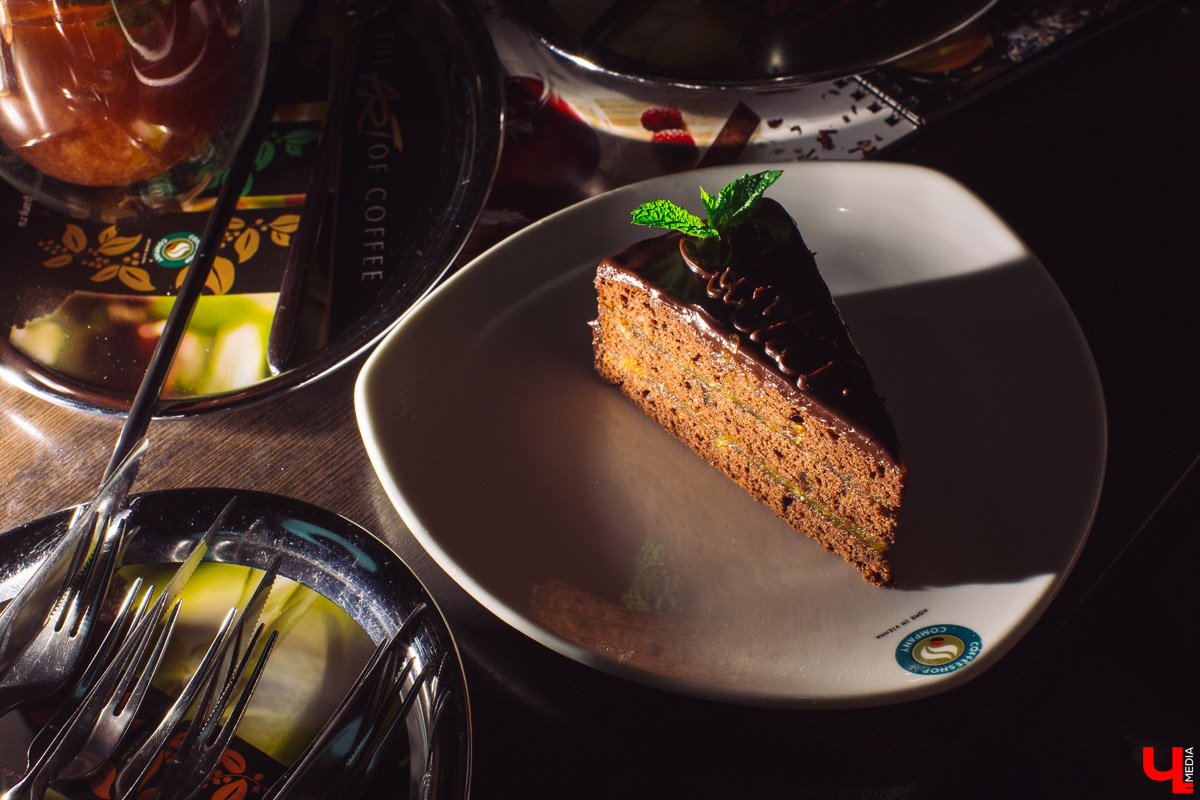 Блогеры из проекта “Инста-ужин” посетили кофейню COFFEESHOP COMPANY во Владимире и попробовали фирменные блюда