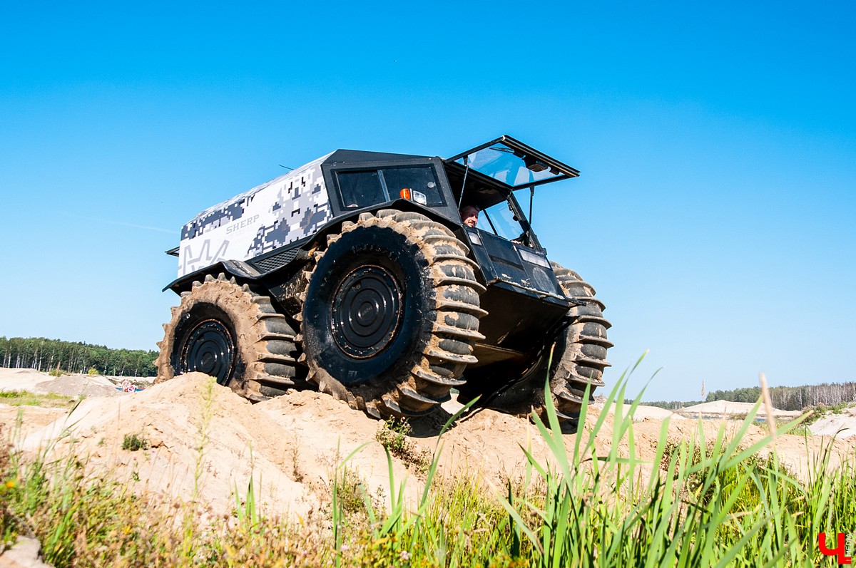 11 августа во Владимире прошел тест-драйв вездехода “Шерп”. Мы прокатились на борту и выяснили, на что способна отечественная техника