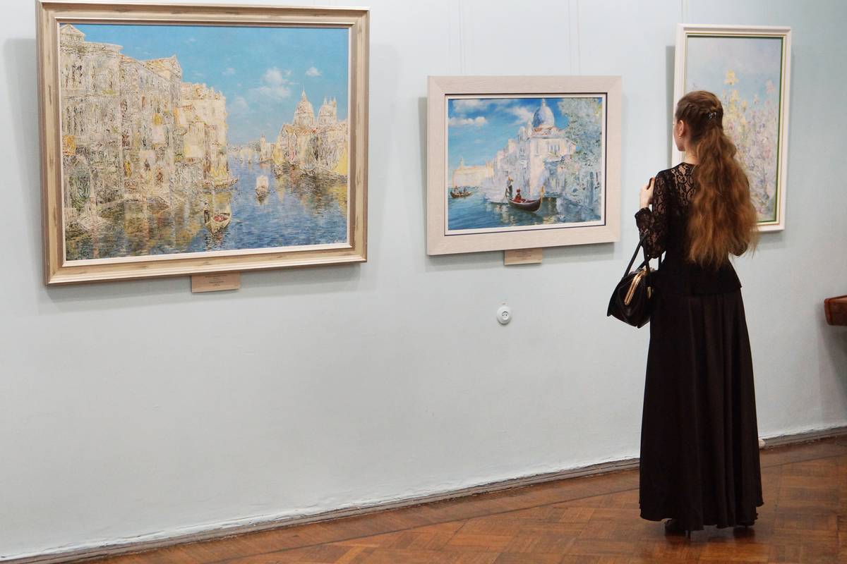 Ален Делон и Роман Абрамович маслом. Выставка Сафронова в Коврове