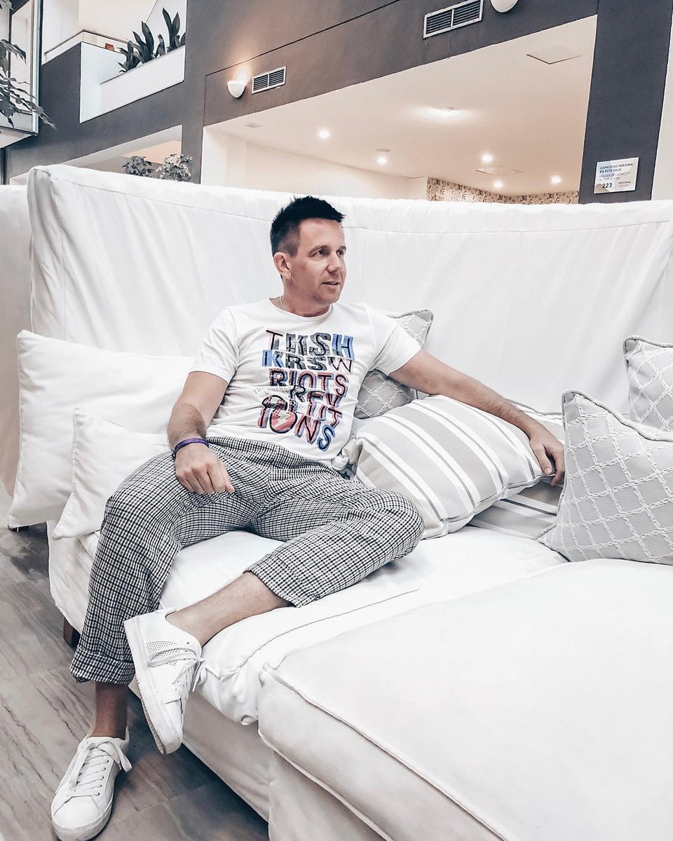 Владимирский диджей Алекс Кокс вернулся с Ибицы и рассказал о лучших, на его взгляд, местах острова. И, конечно, о самых крутых вечеринках