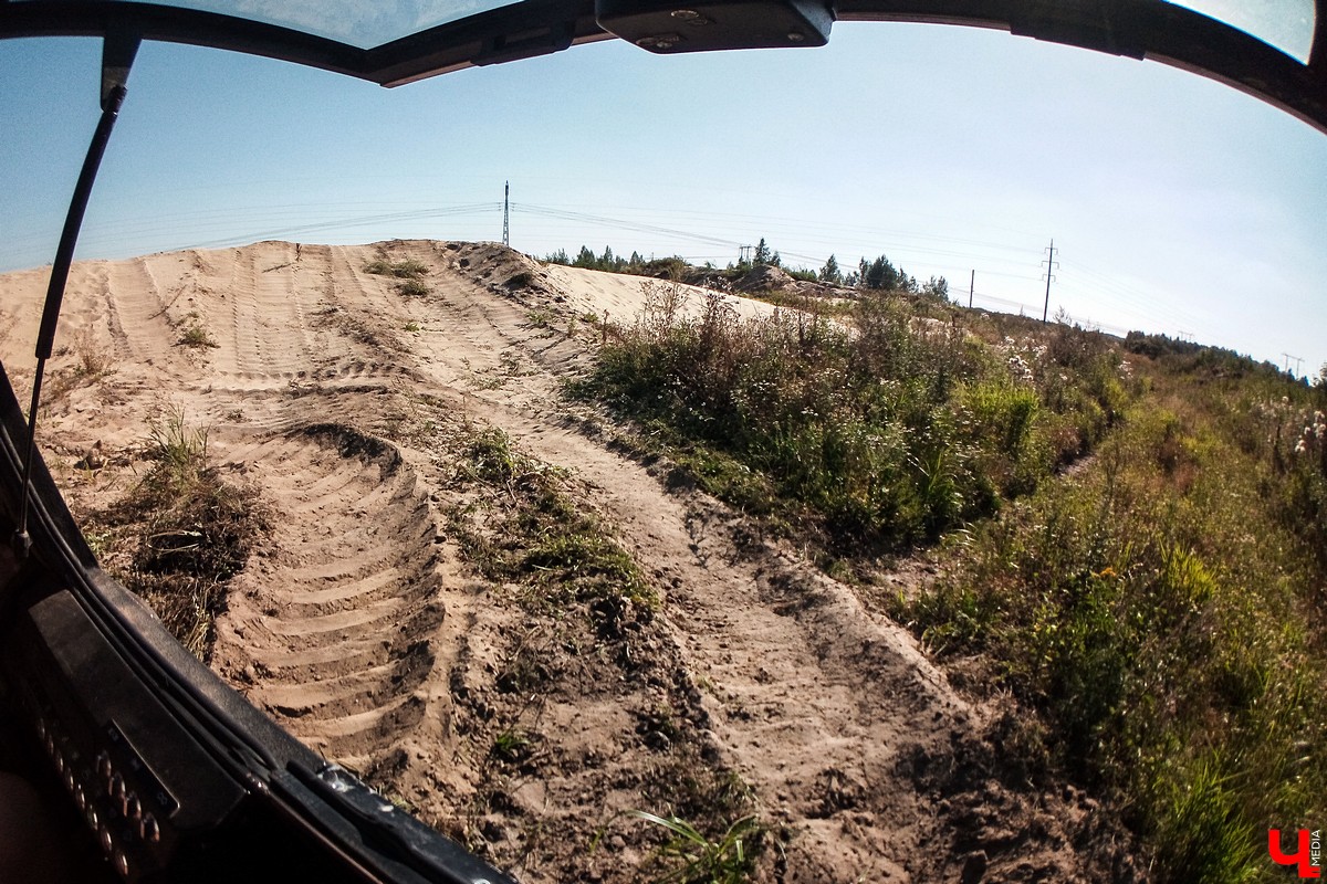 11 августа во Владимире прошел тест-драйв вездехода “Шерп”. Мы прокатились на борту и выяснили, на что способна отечественная техника