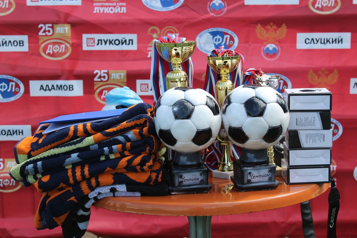 Директор владимирской спортшколы Владимир Исаев сделал прогноз о матче Россия - Хорватия в 1/4 ЧМ по футболу 2018. И рассказал, что владимирские футболисты-юниоры уже готовятся выступить на ЧМ-2022