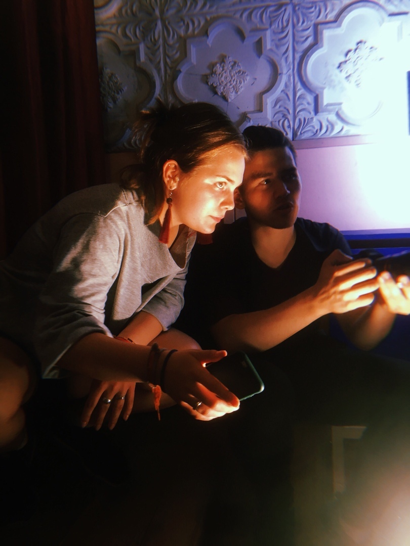 Группа “Море” сняла новый клип в “советском стиле”. 9-минутный ролик рассказывает историю о непредсказуемой женской природе. В съемках приняли участие порядка 40 человек