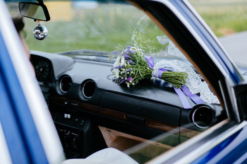 Mercedes E230 (кузов W123)